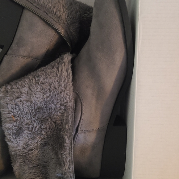 Maurices Grey Regina sherpa foldover ankle bootie - Picture 3 of 10